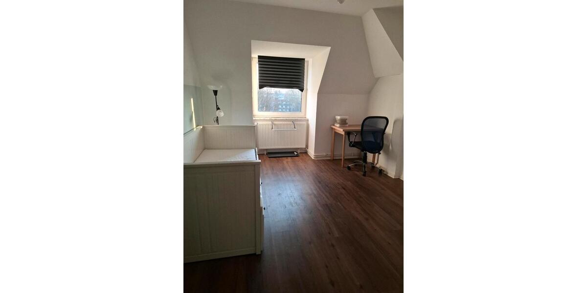 Room in Female WG from February, 1 Zimmer in Frauen-WG ab Februar 1 zimmer