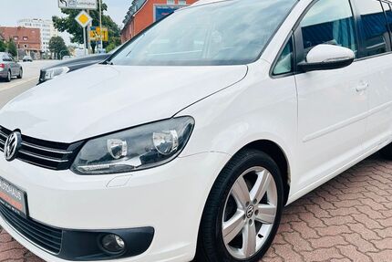 VW Touran 255.000 km 4.990 &euro; Lübeck 23556