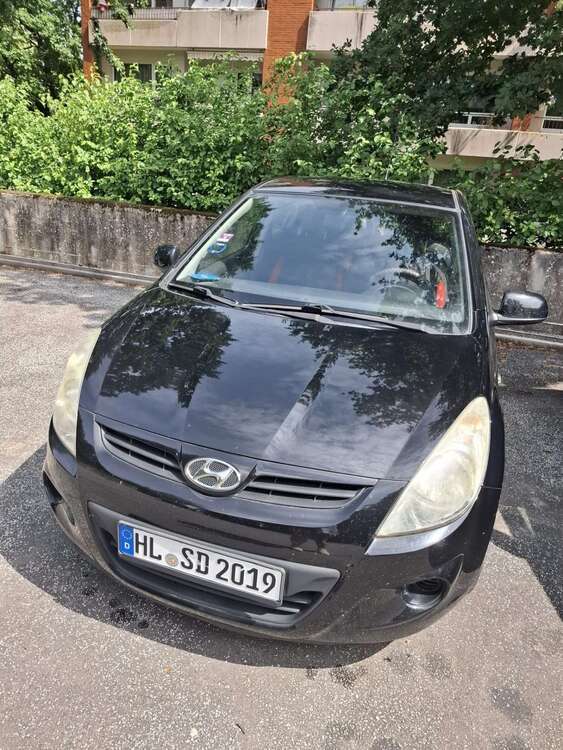 i20