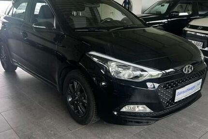 Hyundai i20 84.648 km 9.480 &euro; Lübeck 23562