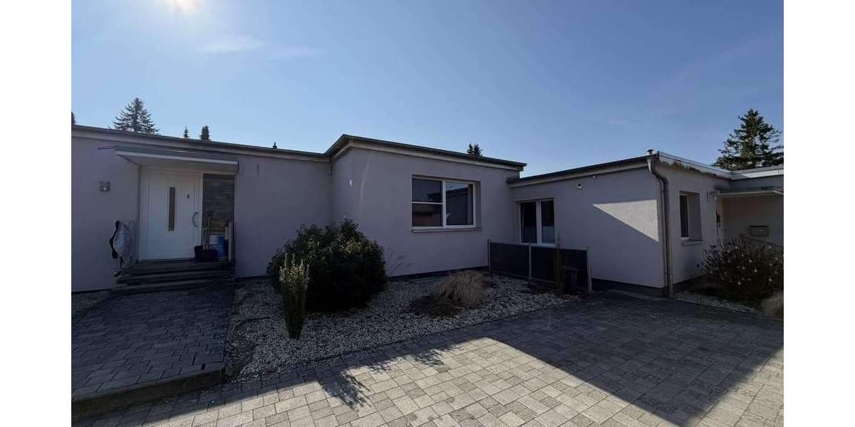 Einfamilienhaus Groß Grönau - 12 Zimmer, 370 m&sup2;, 1.280.000&euro; | Angebot:26504296