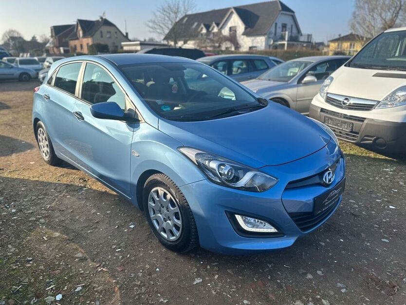 i30