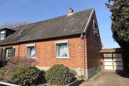Haus Bad Schwartau - 6 Zimmer, 90 m&sup2;, 245.000&euro; | Angebot:26475337