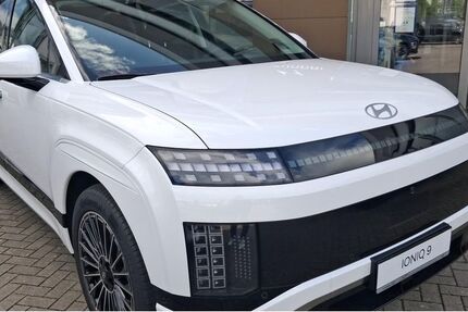 Hyundai IONIQ 9 1.900 km 73.980 € Lübeck 23562