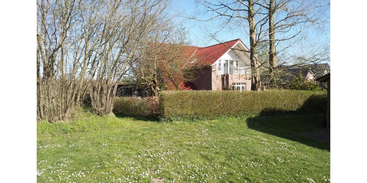 Dachgeschoßwohnung Bad Segeberg - 3 Zimmer, 74 m&sup2;, 799&euro; | Angebot:25342804