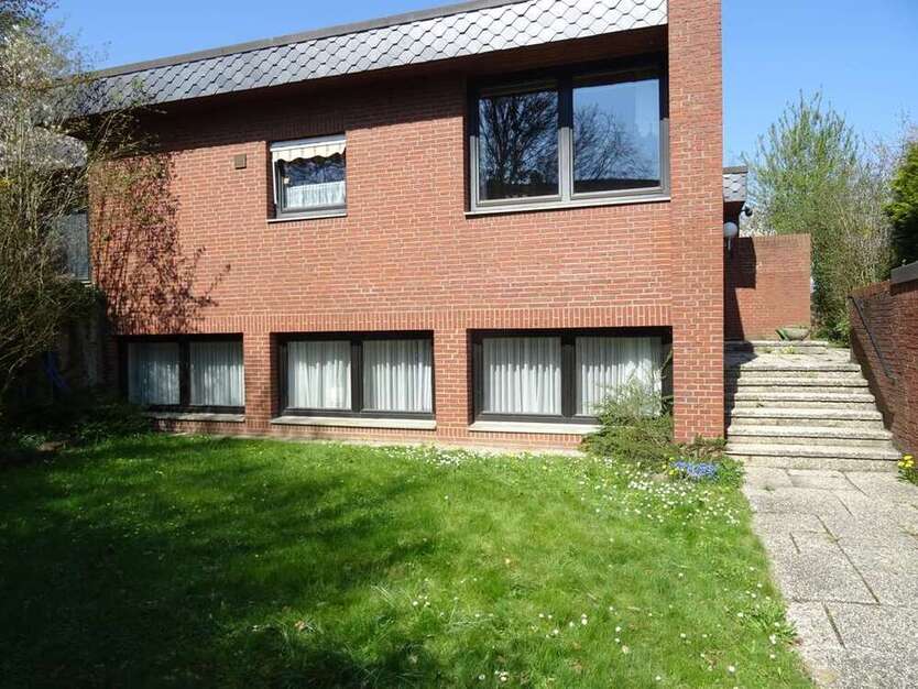 Haus zum Kaufen in Lübeck Groß Steinrade 550.000 € 175 m²