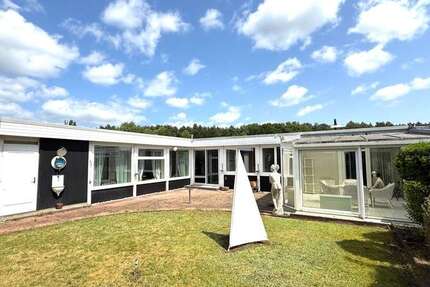 Haus zum Kaufen in Groß Grönau 385.000 € 145 m²