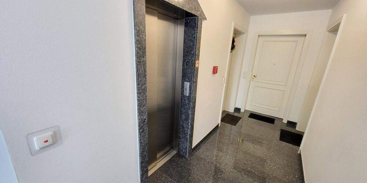 Etagenwohnung Bad Schwartau - 3 Zimmer, 109 m&sup2;, 1.630&euro; | Angebot:25601899