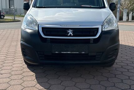 Peugeot Partner 138.520 km 5.990 &euro; Mölln 23879