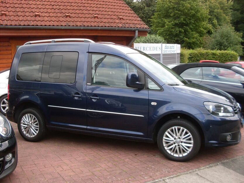 VW Caddy 111.200 km 15.900 € Alt-Mölln 23881