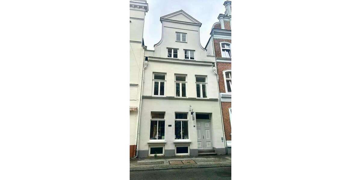 Wohnung zum Mieten in Lübeck 975 € 75 m² 4 zimmer