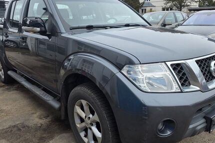 Nissan Navara 261.449 km 8.700 &euro; Lübeck 23568