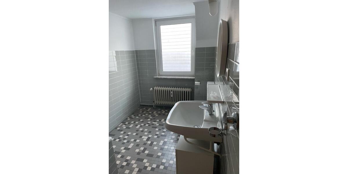 Dachgeschoßwohnung Lübeck Sankt Jürgen - 2 Zimmer, 60 m&sup2;, 720&euro; | Angebot:26420845