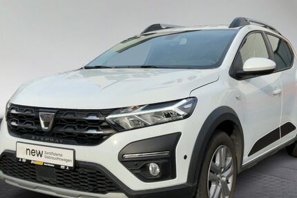 Dacia Sandero 29.990 km 14.290 &euro; Bad Oldesloe 23843