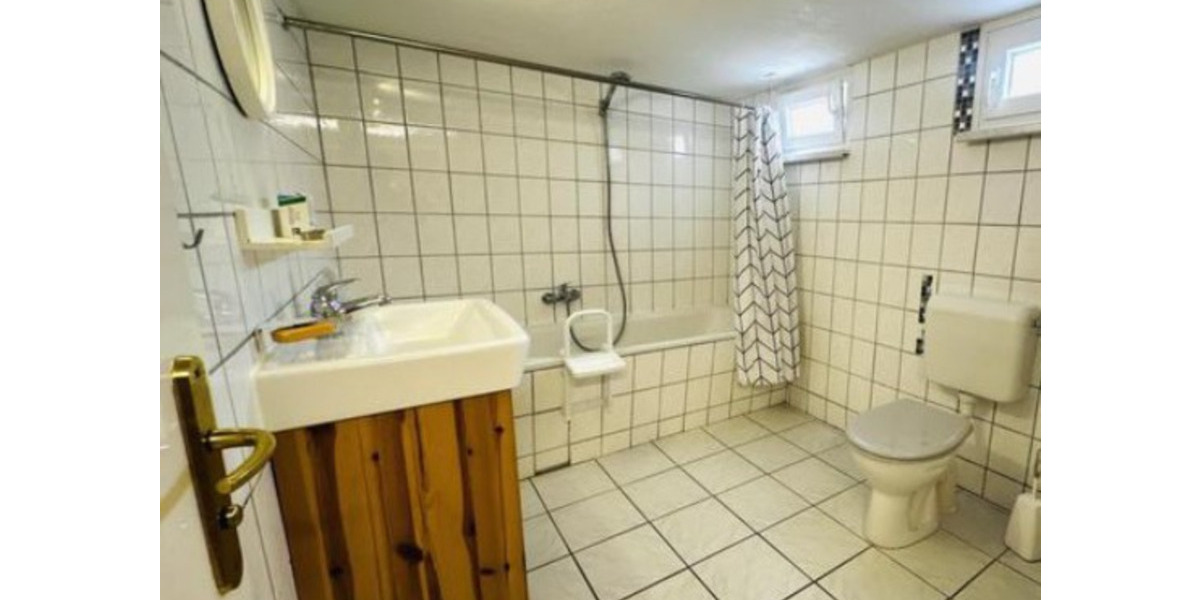 RMH auf Eigenland in Lübeck-Kücknitz, 6 km zur Ostsee 3.5 zimmer