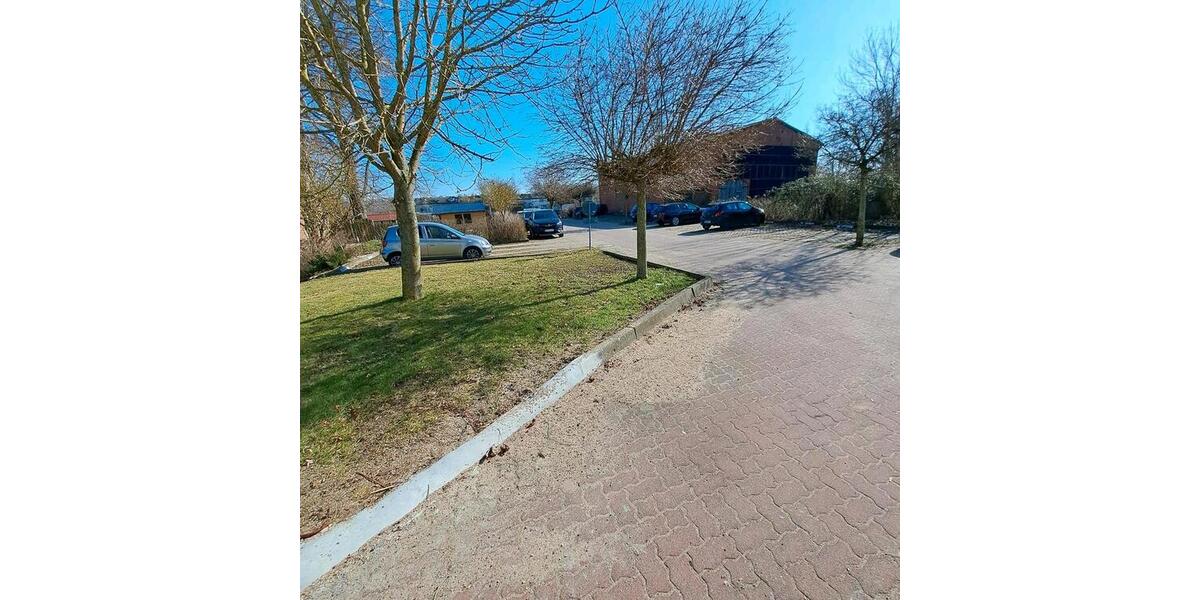 Erdgeschoßwohnung Dassow - 4 Zimmer, 104 m&sup2;, 1.200&euro; | Angebot:25392798