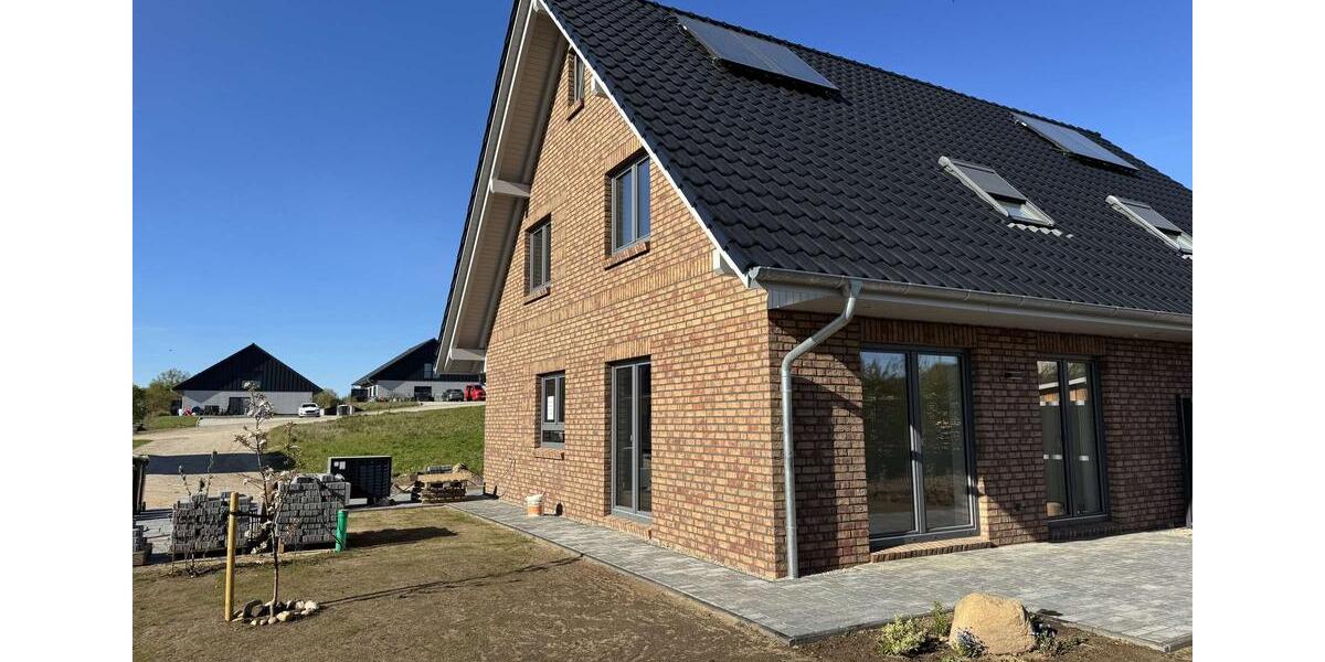 Doppelhaushälfte Ziethen - 4 Zimmer, 120 m&sup2;, 1.795&euro; | Angebot:26494874