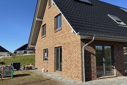 Haus Ziethen - 4 Zimmer, 120 m&sup2;, 1.795&euro; | Angebot:26494874