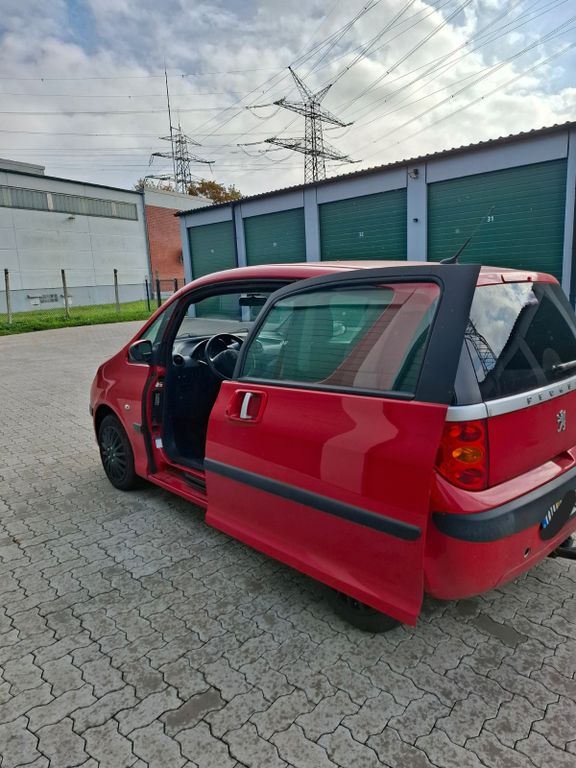 Peugeot 1007 108.000 km 1.500 € Ratekau 23626