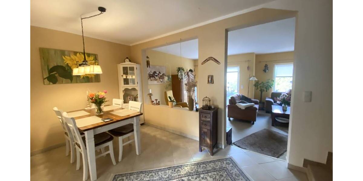 Reihenmittelhaus Stockelsdorf - 7 Zimmer, 140 m&sup2;, 475.000&euro; | Angebot:26029739