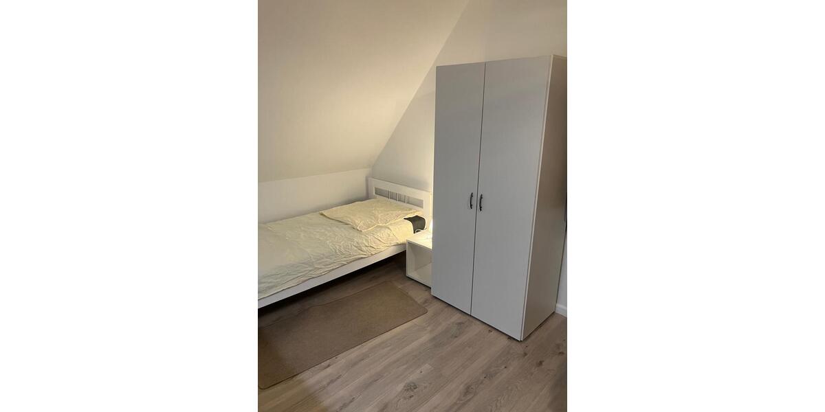Dachgeschoßwohnung Ratekau Hobbersdorf - 1 Zimmer, 19 m&sup2;, 800&euro; | Angebot:24705476