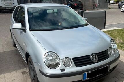 VW Polo 150.000 km 2.399 &euro; Malente 23714