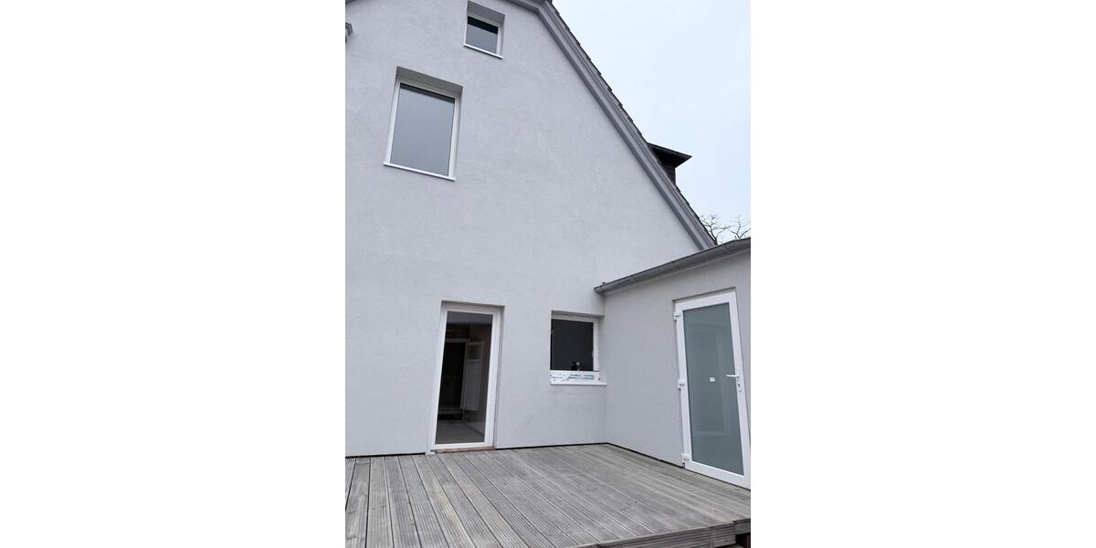 Renoviertes Einfamilienhaus zur Miete - Erstbezug nach Sanierung 4.5 zimmer