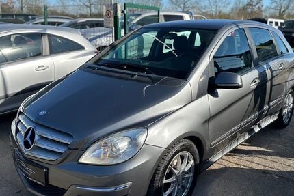 Mercedes-Benz B 200 137.361 km 9.345 &euro; Ahrensbök 23623