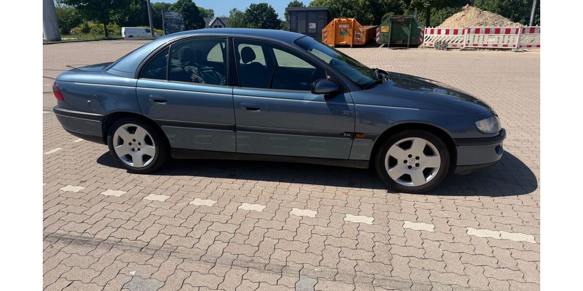 Opel Omega 154.200 km 2.400 &euro; Bad Oldesloe 23843