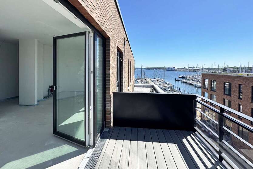 Wohnung zum Kaufen in Lübeck-Travemünde 950.000 € 100.57 m² 4 zimmer