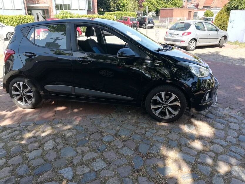 i10
