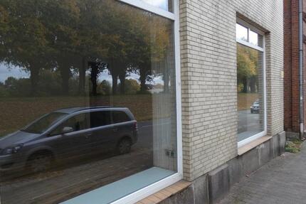 Zur Vermietung steht eine attraktive, flexibel nutzbare Gewerbefläche in Ahrensbök zimmer