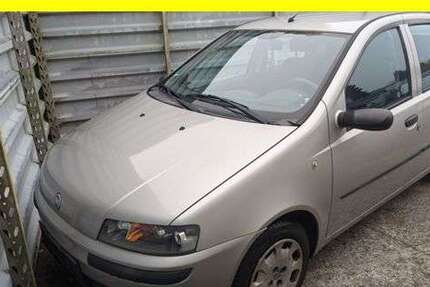 Fiat Punto 69.674 km 1.600 &euro; Lübeck 23556