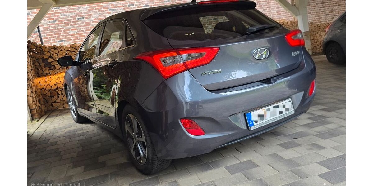 Hyundai i30 102.600 km 8.500 &euro; Schürsdorf 23684