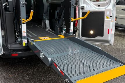 Ford Transit 102.800 km 35.990 &euro; Lübeck 23560