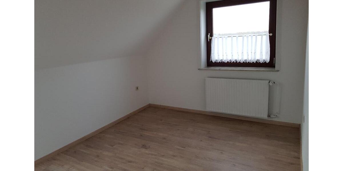 Dachgeschoßwohnung Bad Segeberg - 3 Zimmer, 55 m&sup2;, 495&euro; | Angebot:26251112