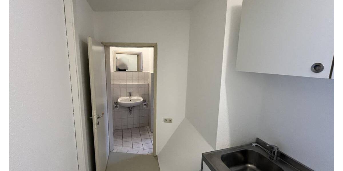 Gewerbeobjekt Lübeck St. Lorenz Nord - 2 Zimmer, 62 m&sup2;, 790&euro; | Angebot:26289351