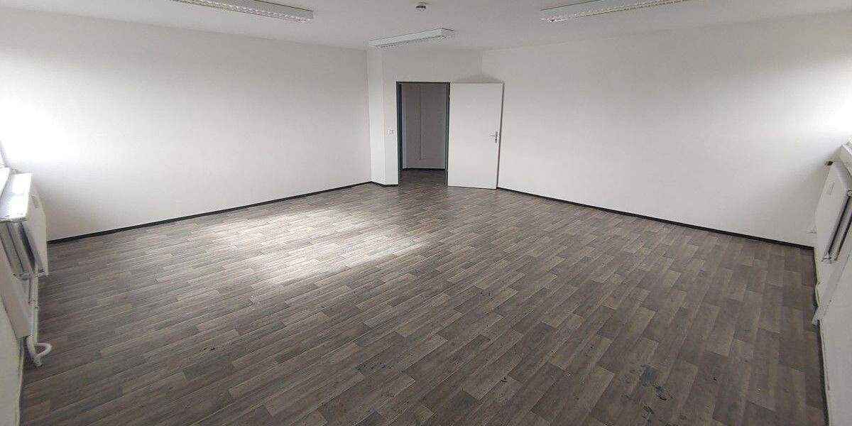 Gewerbeobjekt Lübeck / Genin St. Jürgen - 5 Zimmer, 160 m&sup2;, 850&euro; | Angebot:23952814