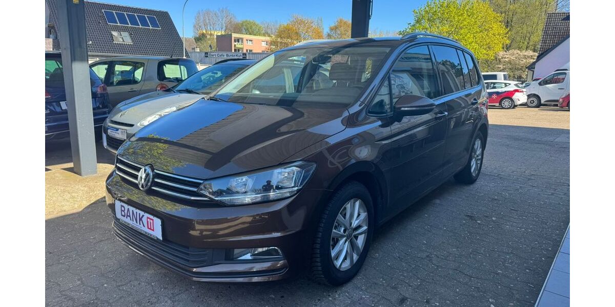 VW Touran 125.774 km 15.990 &euro; Lübeck 23556