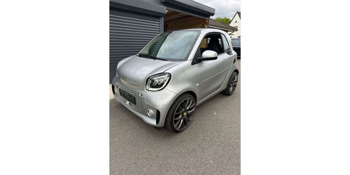 Smart ForTwo 49.641 km 9.900 &euro; Lübeck 23556