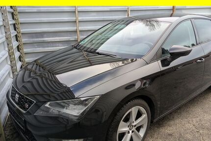 Seat Leon 324.711 km 6.500 &euro; Lübeck 23556