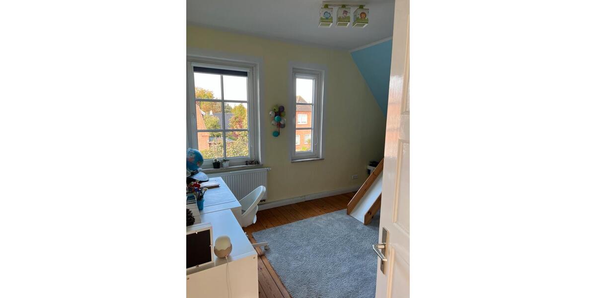 Einfamilienhaus Bad Oldesloe - 5.5 Zimmer, 132 m&sup2;, 599.000&euro; | Angebot:26130649