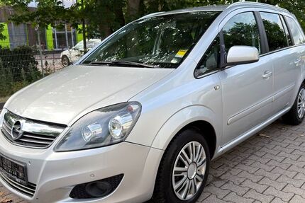 Opel Zafira 206.000 km 1.999 &euro; Lübeck 23560