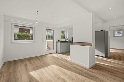 Wohnung Scharbeutz - 4 Zimmer, 130 m&sup2;, 2.000&euro; | Angebot:24874300