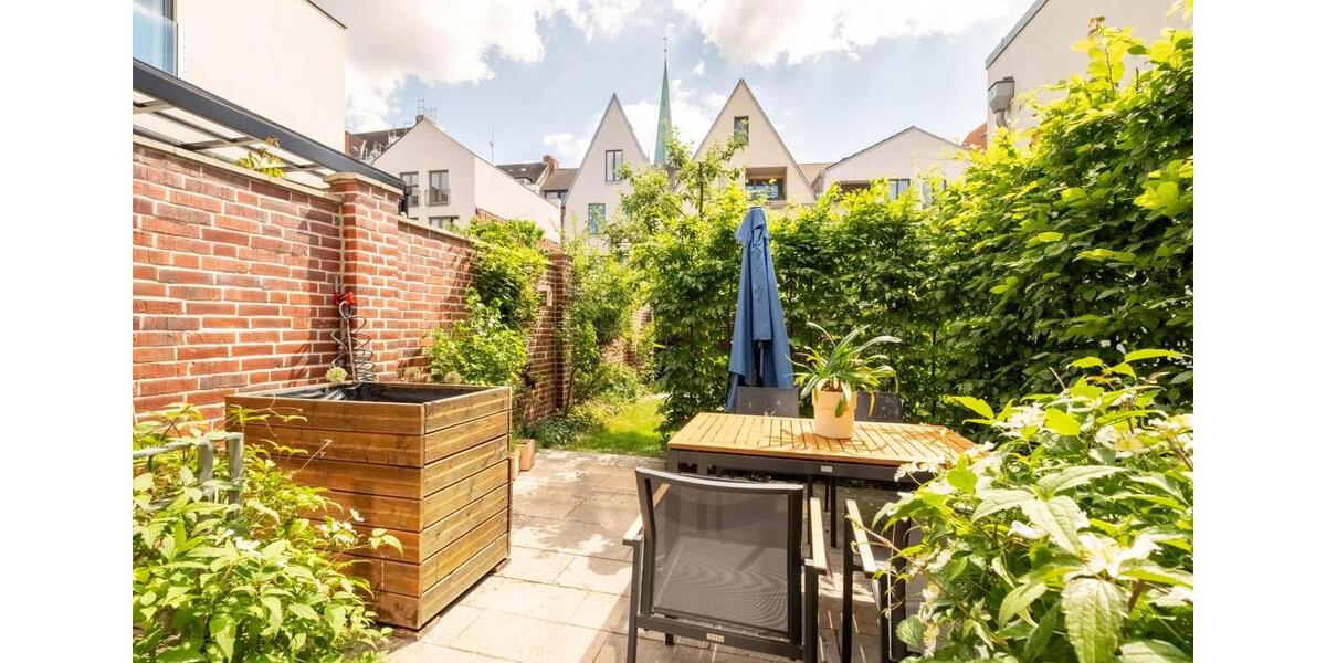 Maisonettenwohnung Lübeck Innenstadt - 2 Zimmer, 100 m&sup2;, 1.700&euro; | Angebot:25364793