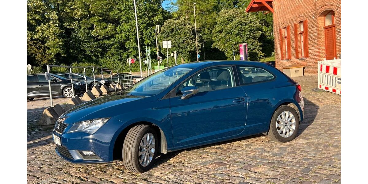 Seat Leon 125.000 km 8.900 &euro; Lübeck 23560