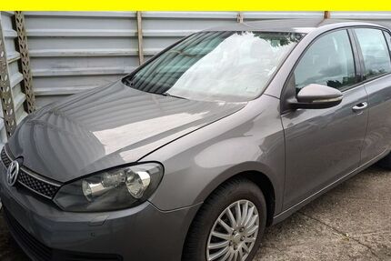 VW Golf 148.102 km 3.200 € Lübeck 23556