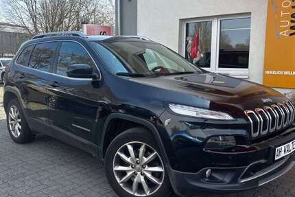 Jeep Cherokee 57.792 km 21.885 &euro; Stockelsdorf 23617