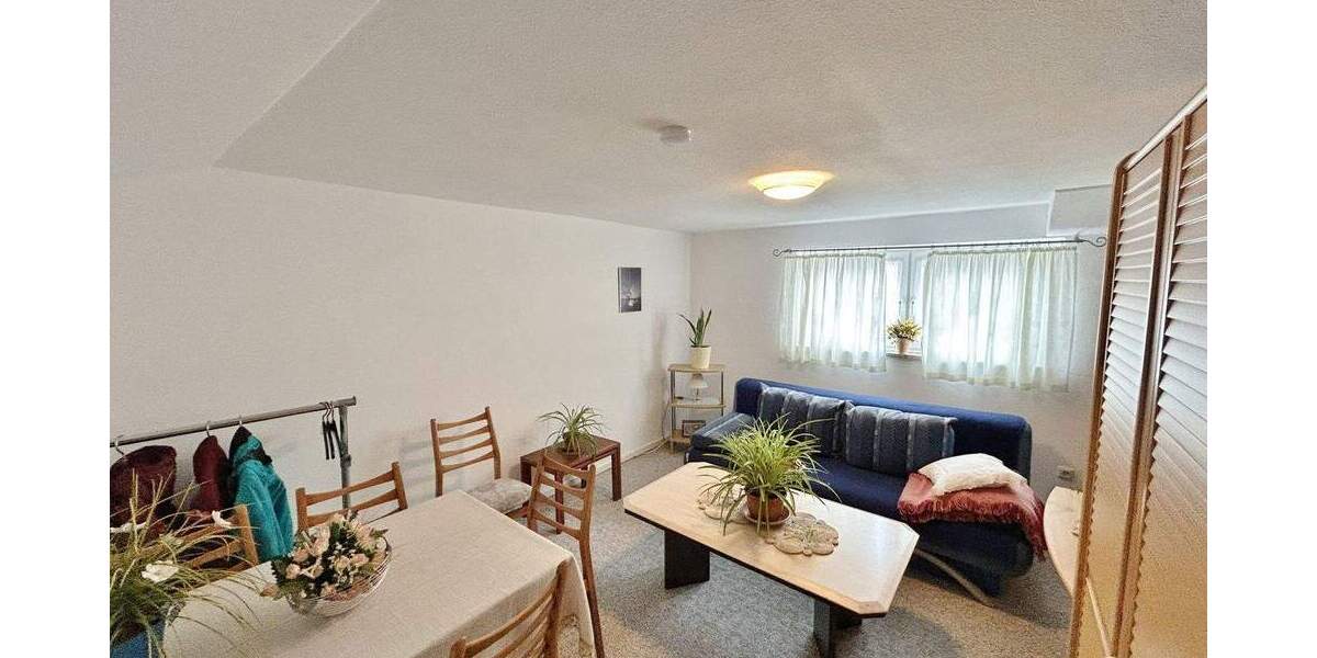 Gepflegtes Einfamilienhaus auf schönem Grundstück mit unverbaubarem Blick - Lübeck St. Jürgen 3 zimmer