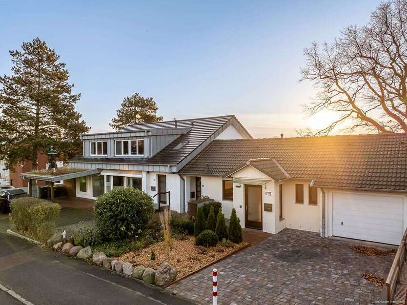 Haus zum Kaufen in Neustadt - Pelzerhaken 1.450.000 € 378.7 m²